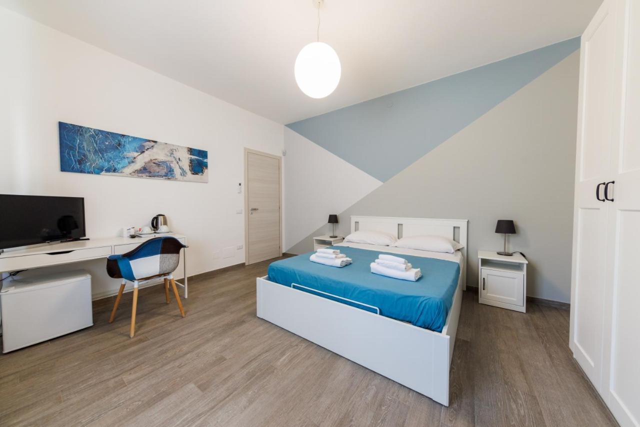 Blue Apartment Messina Eksteriør billede