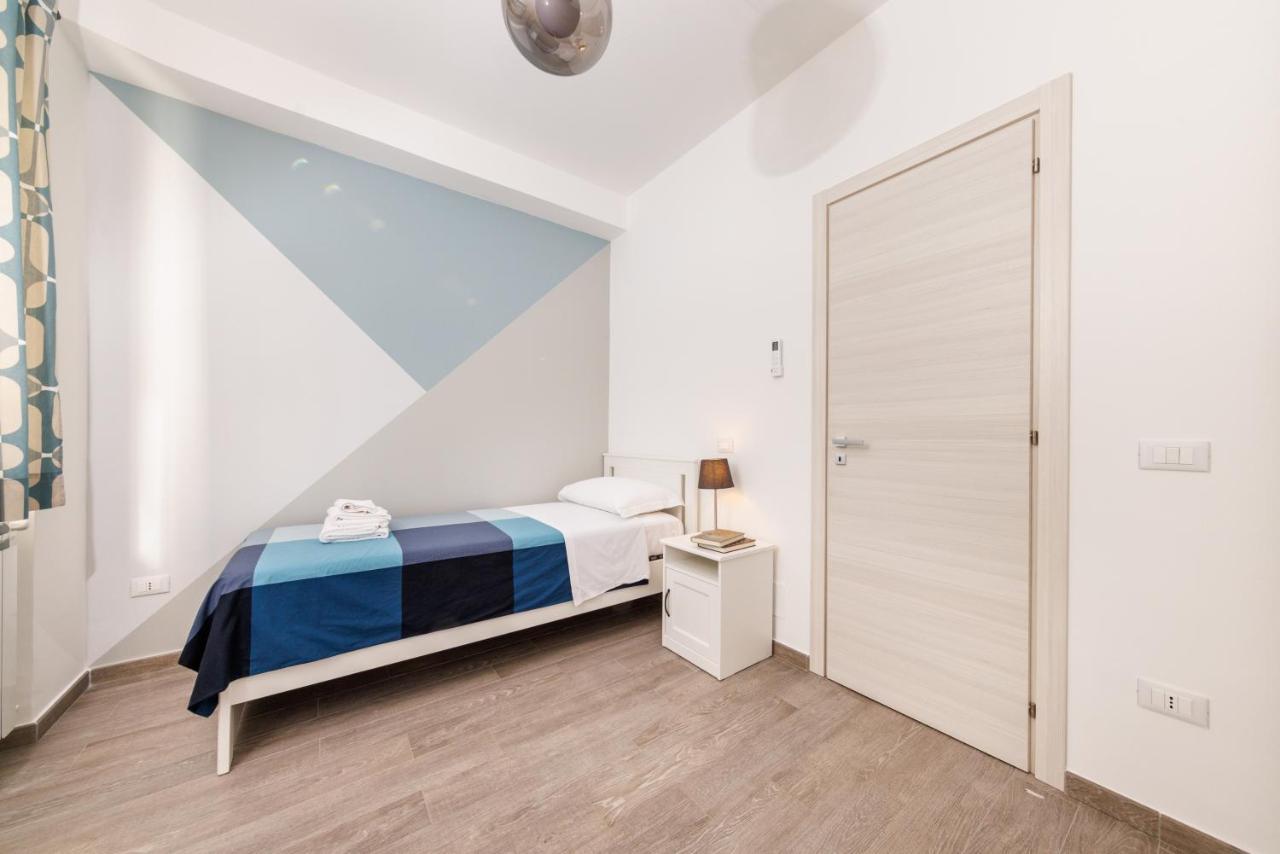 Blue Apartment Messina Eksteriør billede